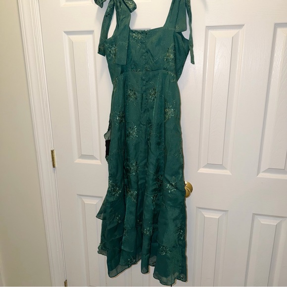 NWT Lulus Elegant Green Embroidered Ruffled Tie-Strap Midi Dress - Picture 7 of 8